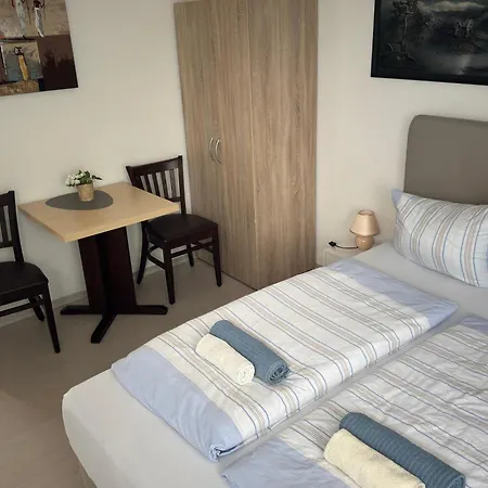 בית הארחה Marstall Apartmenthaus 3*